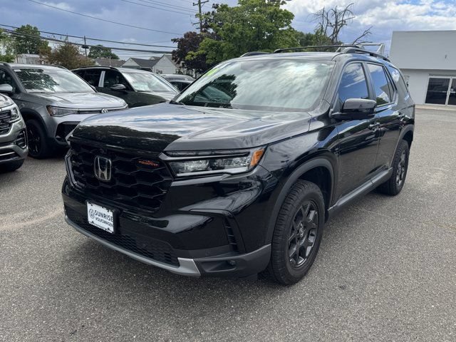 Used 2024 Honda Pilot TrailSport image 8