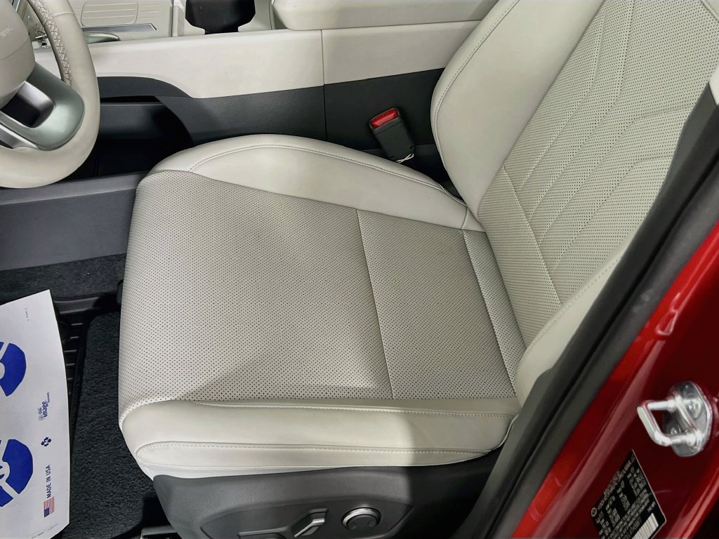 Certified 2026 Hyundai Santa Fe SEL AWD/4WD image 17