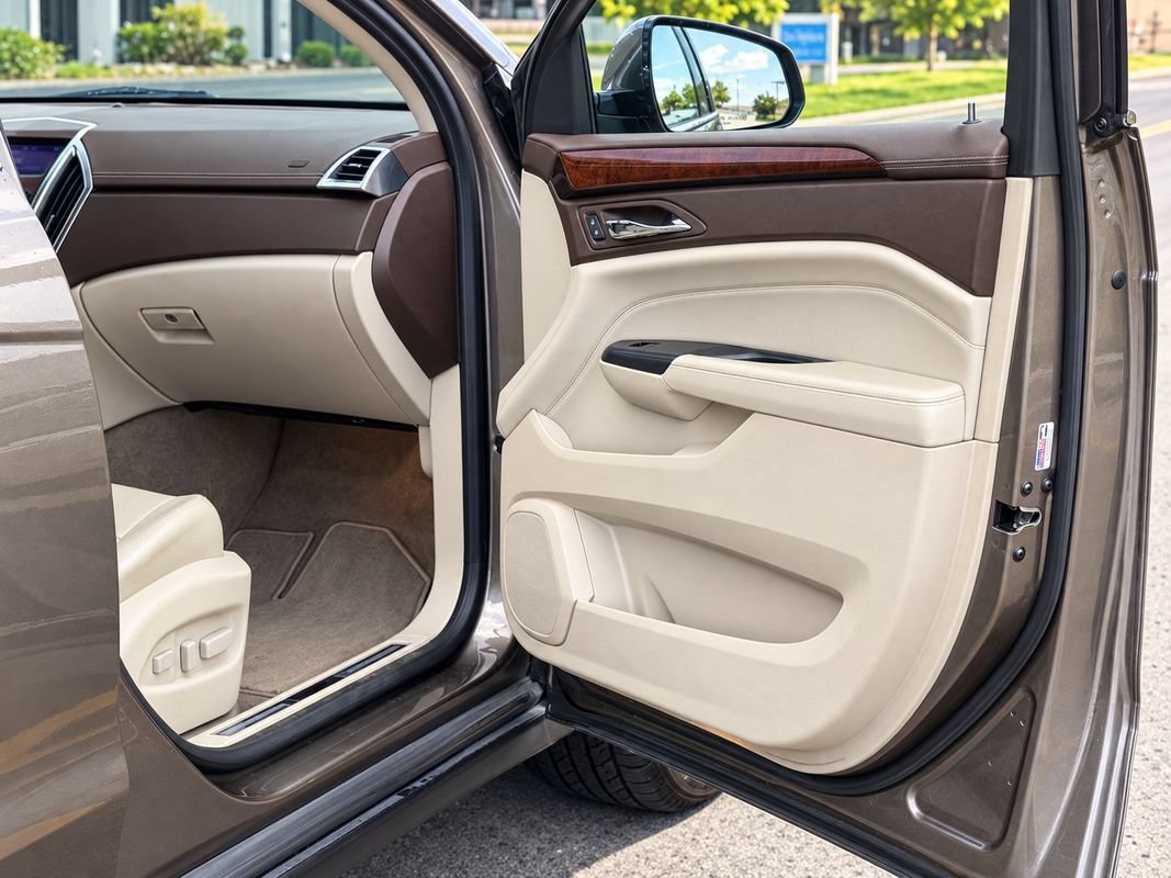 Used 2012 Cadillac SRX Luxury AWD/4WD image 22