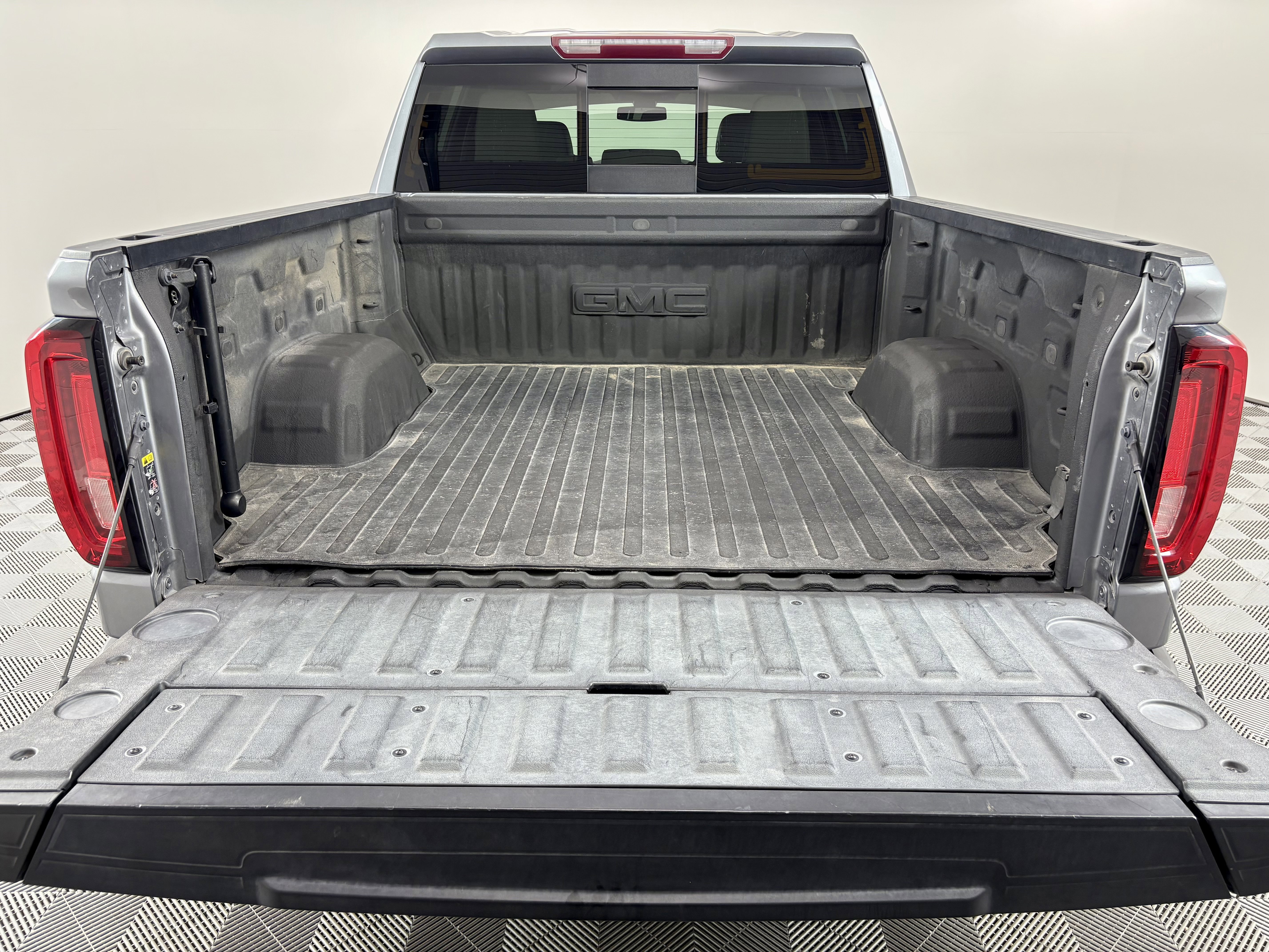Used 2020 GMC Sierra 1500 SLT AWD/4WD image 20