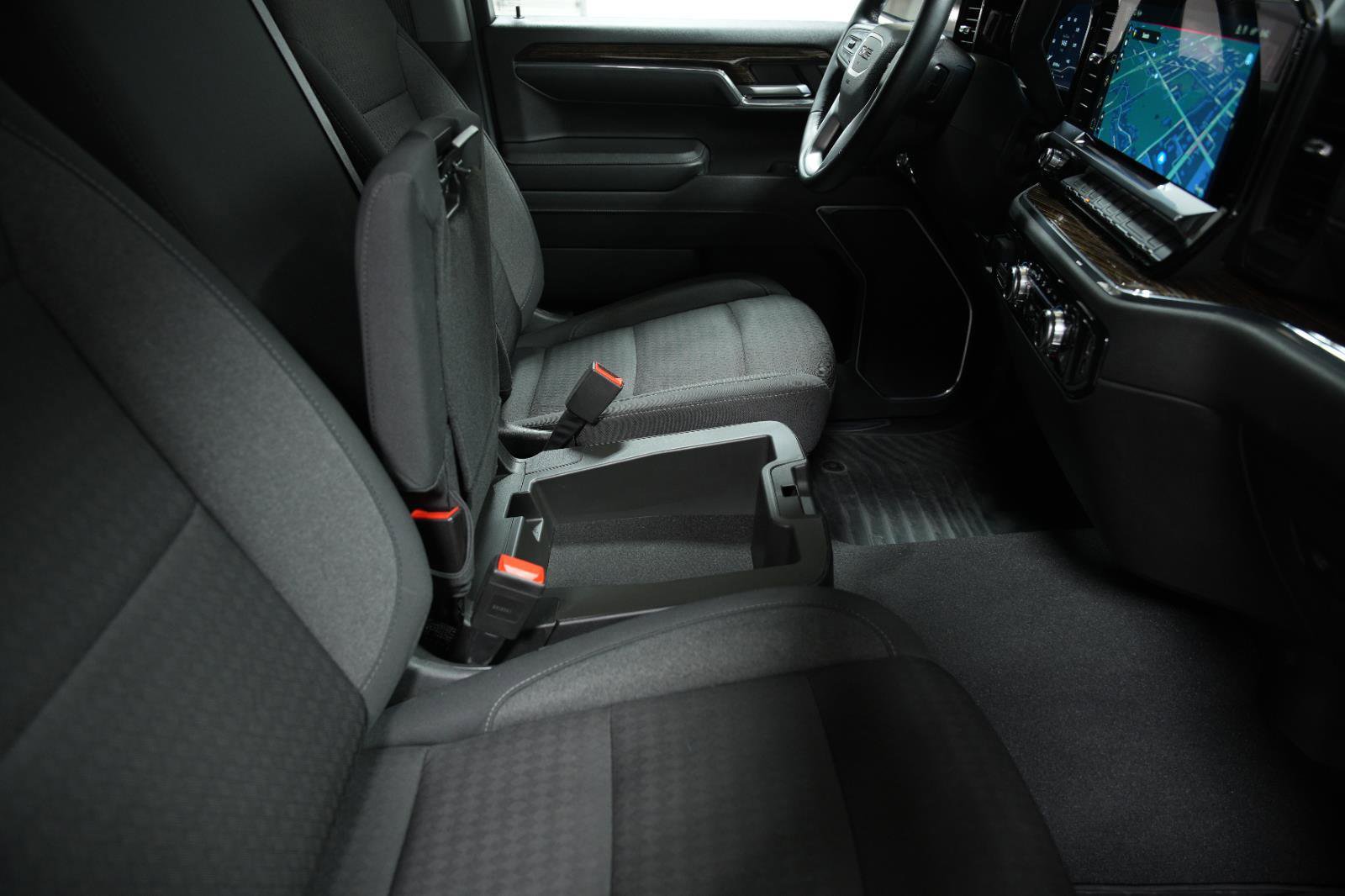 Used 2023 GMC Sierra 1500 SLE w/ Preferred Package image 18