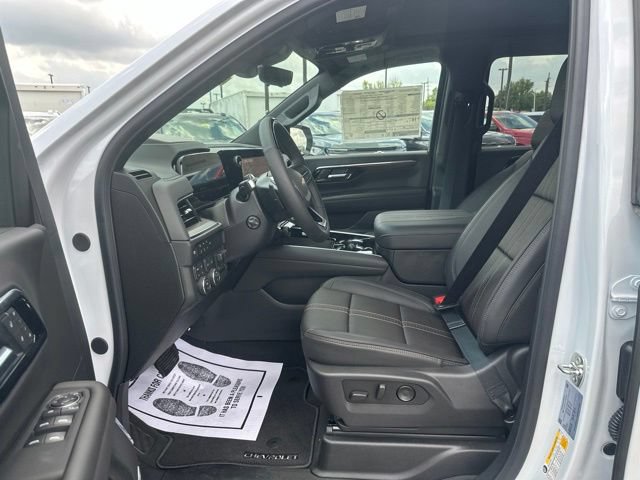 New 2026 Chevrolet Suburban High Country AWD/4WD image 16