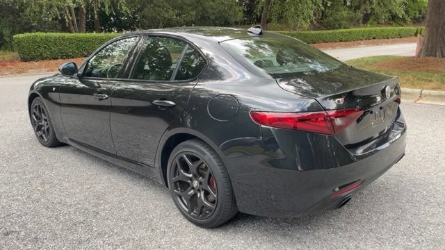 Used 2022 Alfa Romeo Giulia Ti w/ Active Assist Plus Package AWD/4WD image 7