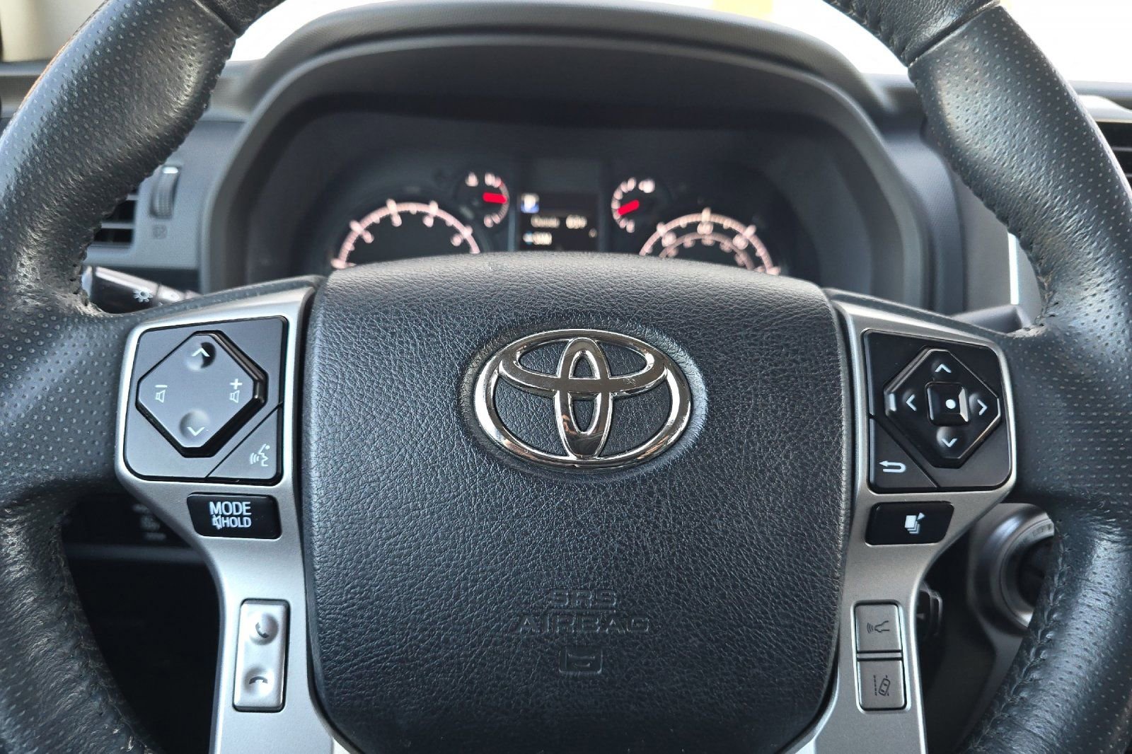 Used 2020 Toyota 4Runner SR5 Premium AWD/4WD image 26