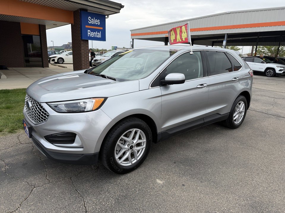 Used 2024 Ford Edge SEL w/ Cargo Accessory Package AWD/4WD image 32