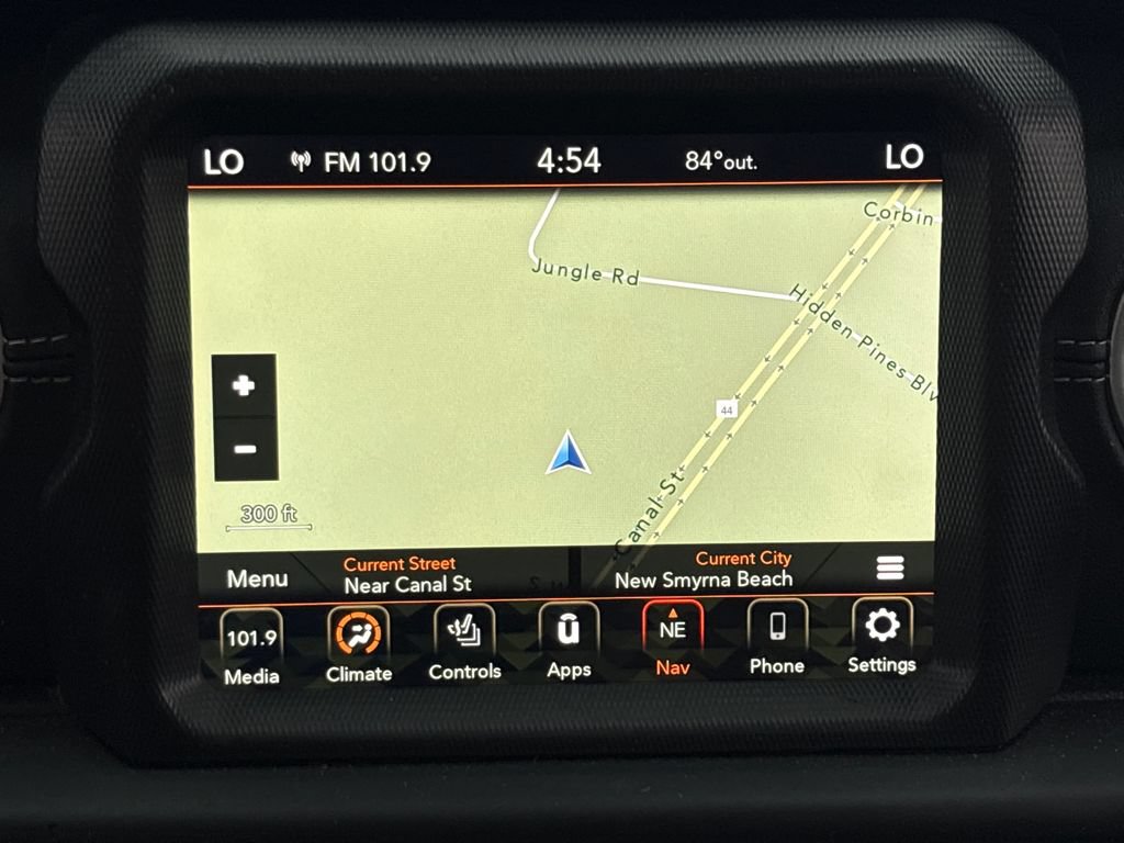 Used 2020 Jeep Gladiator Overland AWD/4WD image 25