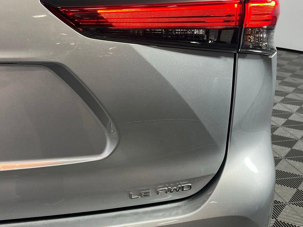 Used 2023 Toyota Highlander LE image 15