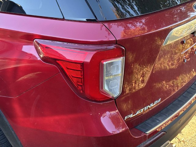 Certified 2023 Ford Explorer Platinum w/ Technology Package AWD/4WD image 6