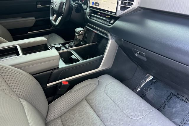 Used 2022 Toyota Tundra Limited AWD/4WD image 17