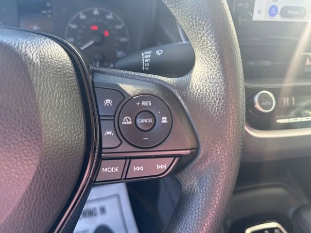 Used 2023 Toyota Corolla LE image 28