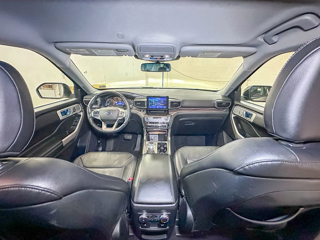 Used 2020 Ford Explorer Limited image 32