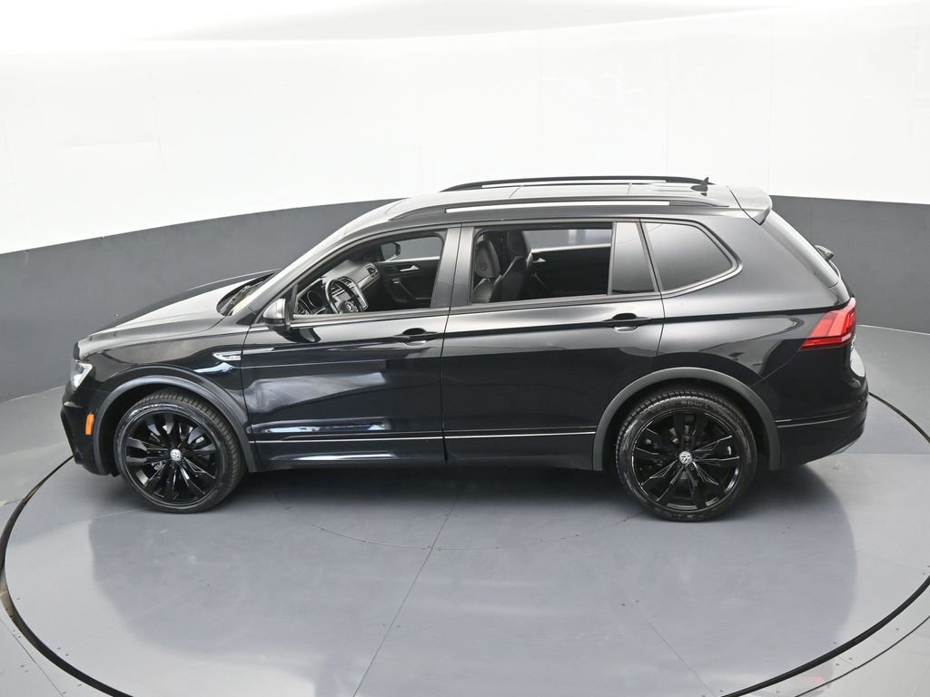 Used 2021 Volkswagen Tiguan SE R-Line image 49