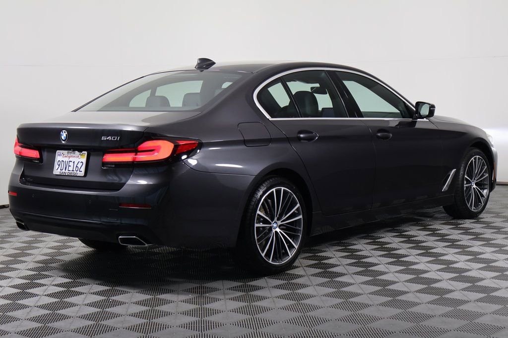 Used 2023 BMW 540i 540i w/ Premium Package image 4