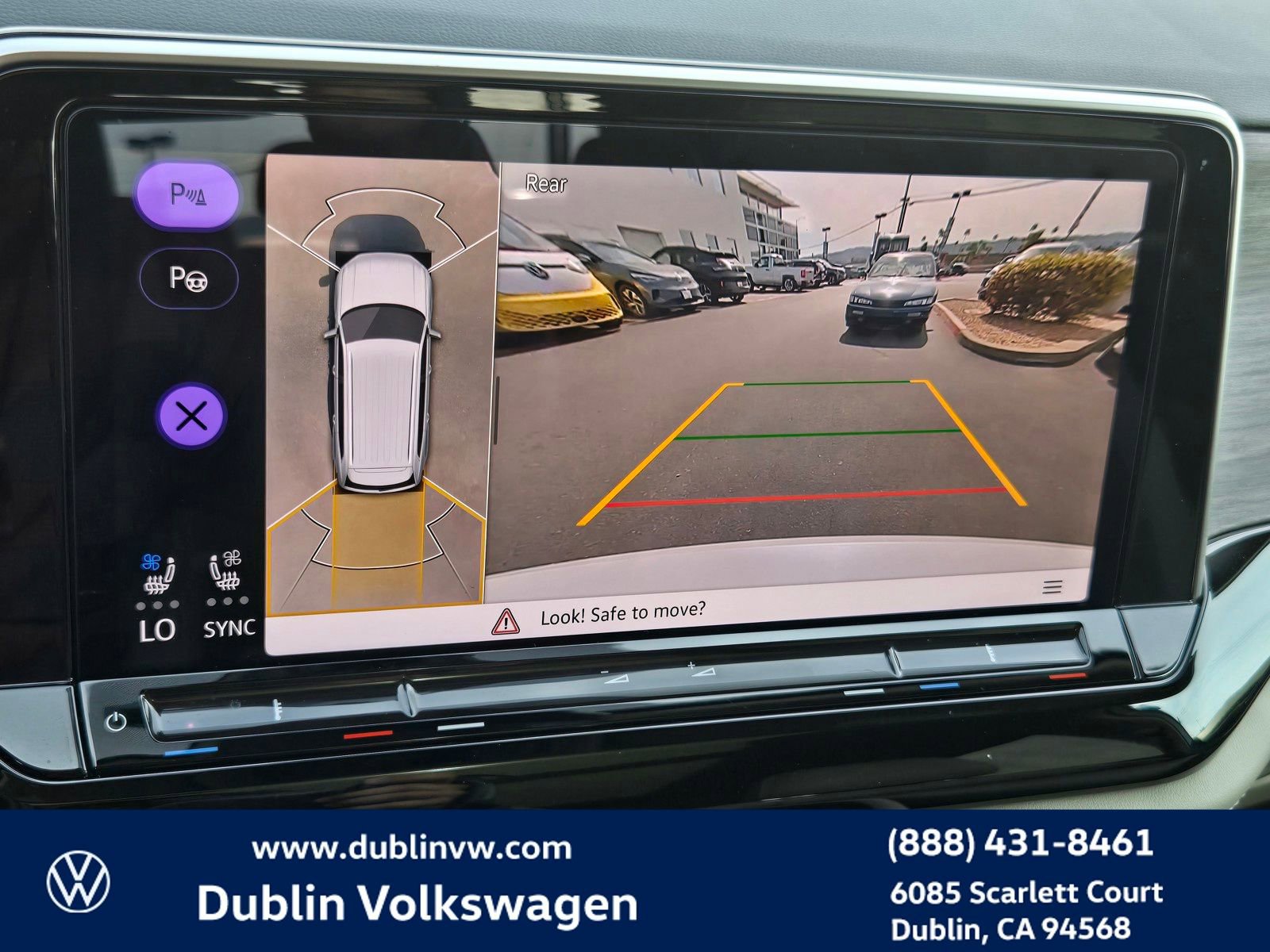 Certified 2024 Volkswagen Atlas SEL Premium R-Line image 16