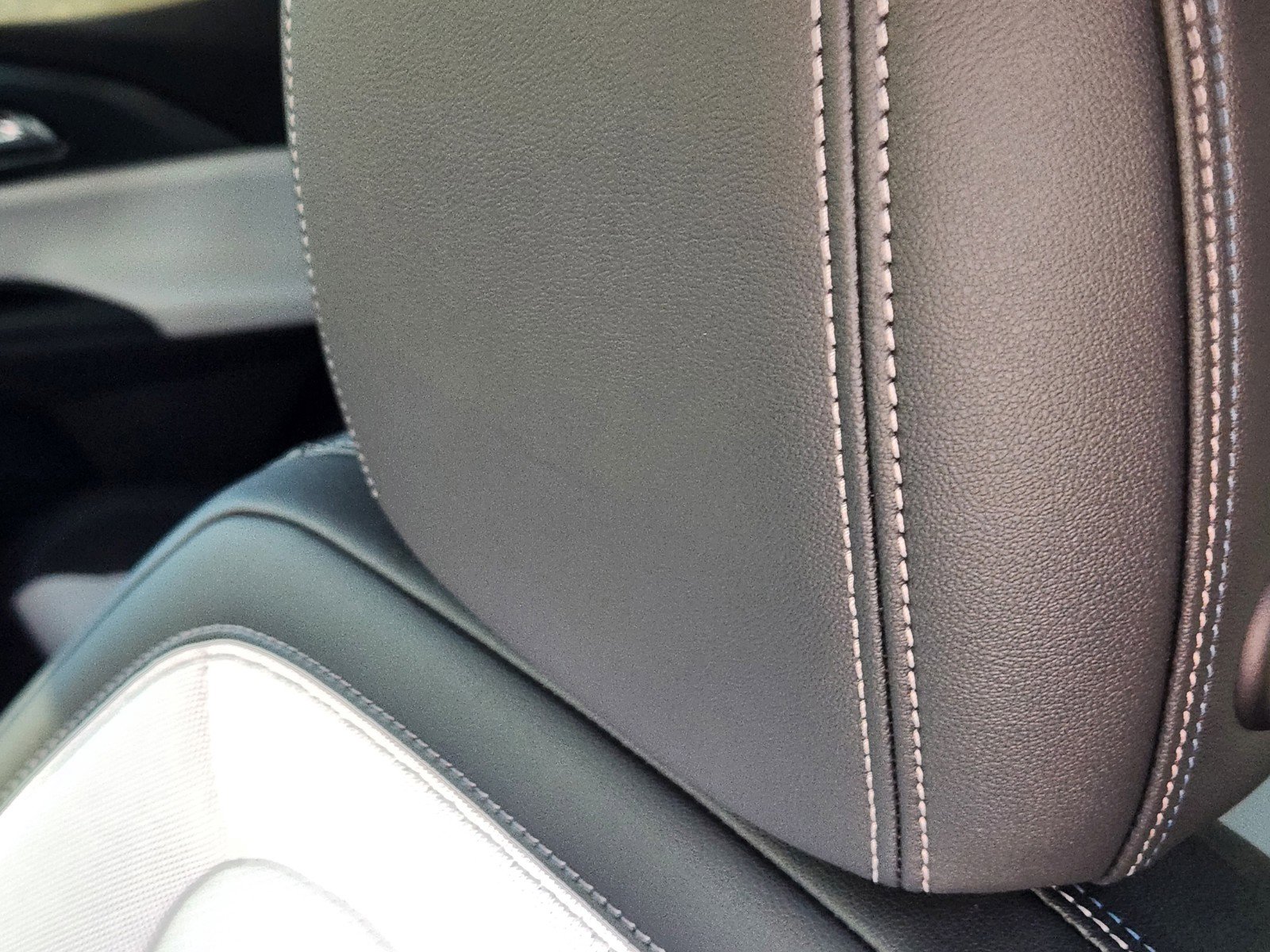 New 2026 Chevrolet Equinox EV LT image 11