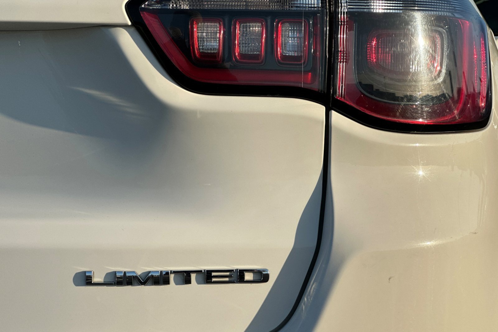 Used 2021 Jeep Compass Limited image 32