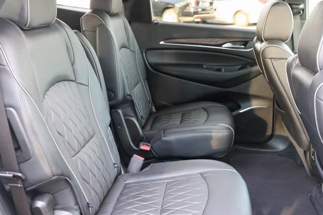 Used 2022 Buick Enclave Avenir w/ Avenir Technology Package image 21
