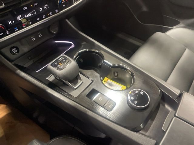 Certified 2025 Nissan Rogue SL w/ Tech Package image 14