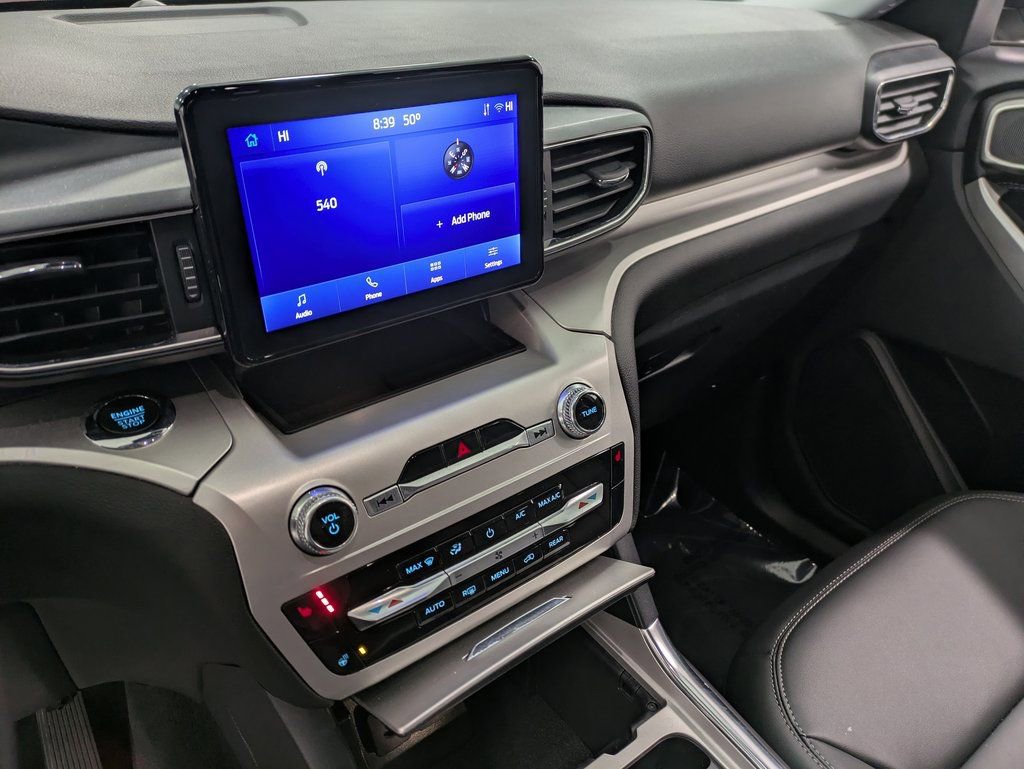 Used 2022 Ford Explorer XLT w/ Equipment Group 202A image 11