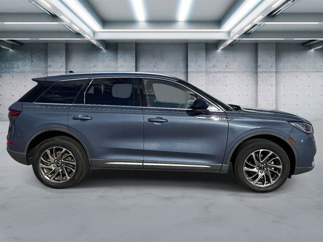 Used 2022 Lincoln Corsair AWD w/ Equipment Group 101A image 3