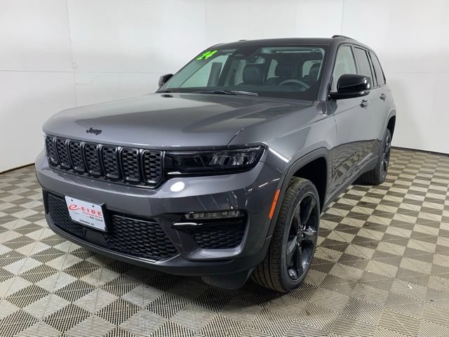 Used 2024 Jeep Grand Cherokee Limited w/ Black Appearance Package AWD/4WD image 10