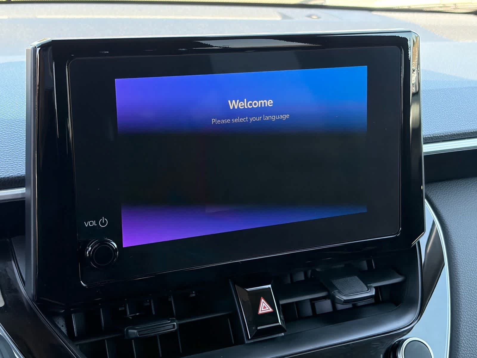 Used 2025 Toyota Corolla Cross LE FWD image 19