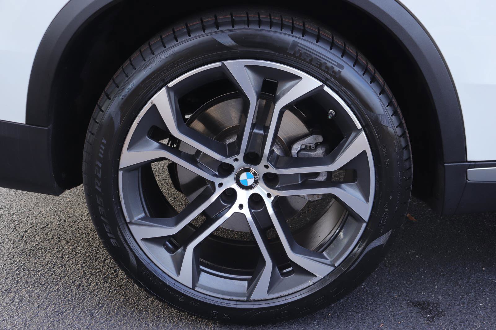 Certified 2024 BMW X5 xDrive40i w/ Premium Package image 50