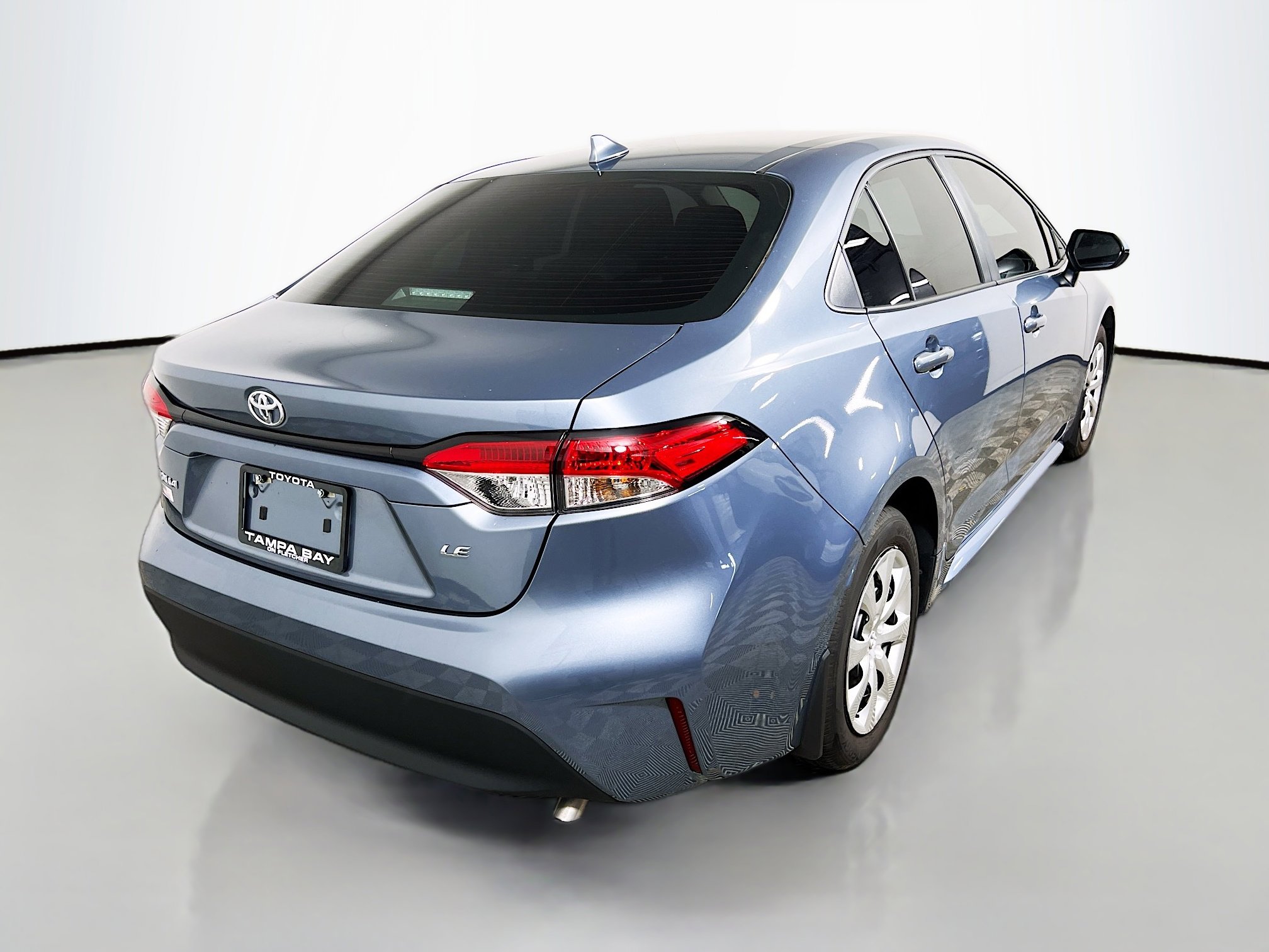 Used 2025 Toyota Corolla LE image 4
