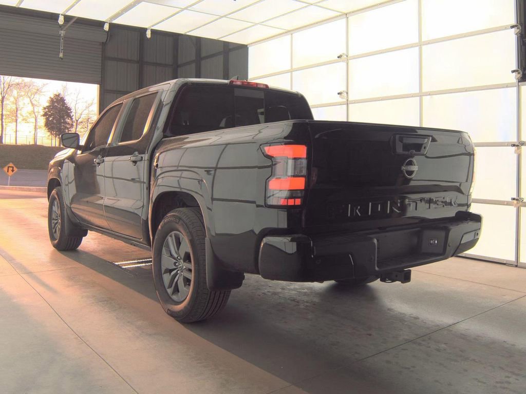 Used 2025 Nissan Frontier SV w/ SV Convenience Package image 7