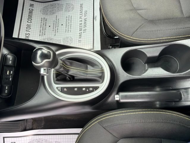 Used 2016 Kia Soul + FWD image 17