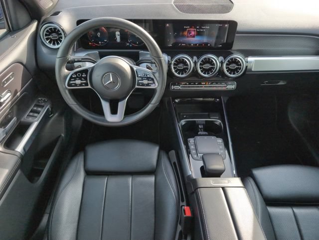 Used 2022 Mercedes-Benz GLB 250 image 27