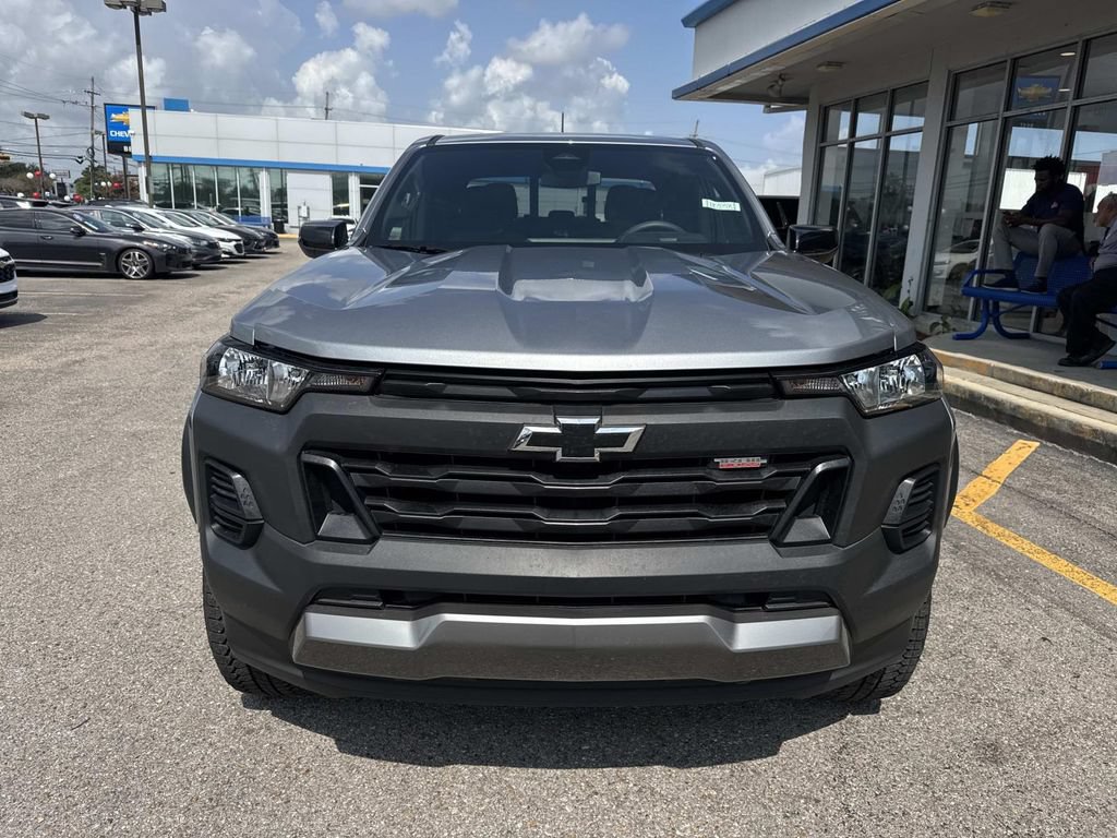 Used 2026 Chevrolet Colorado Trail Boss w/ LPO, Skid Plate Package AWD/4WD image 2