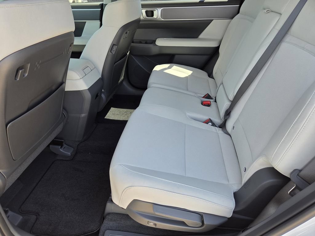 New 2027 Hyundai Santa Fe SE FWD image 23