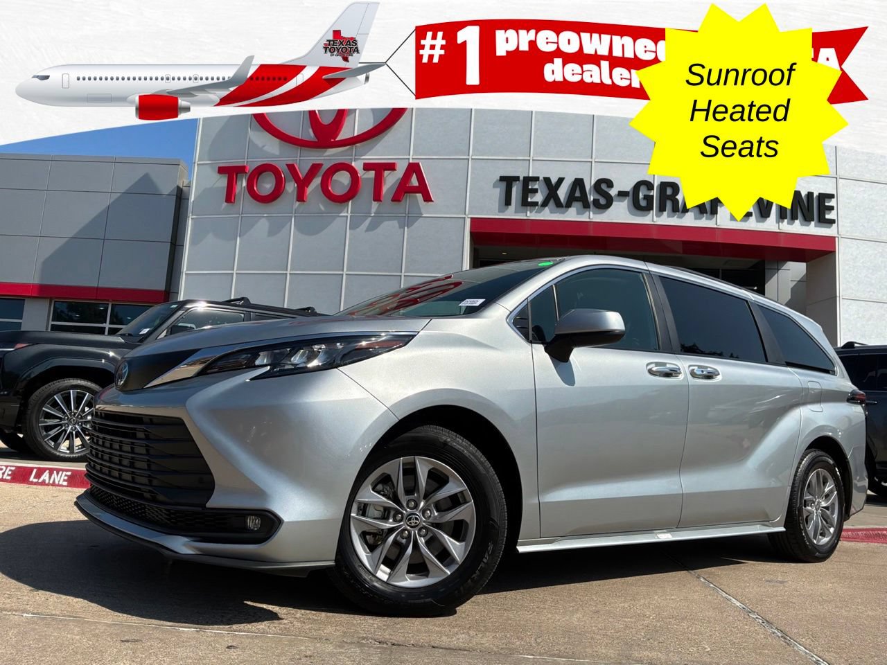 Used 2025 Toyota Sienna XLE FWD image 1