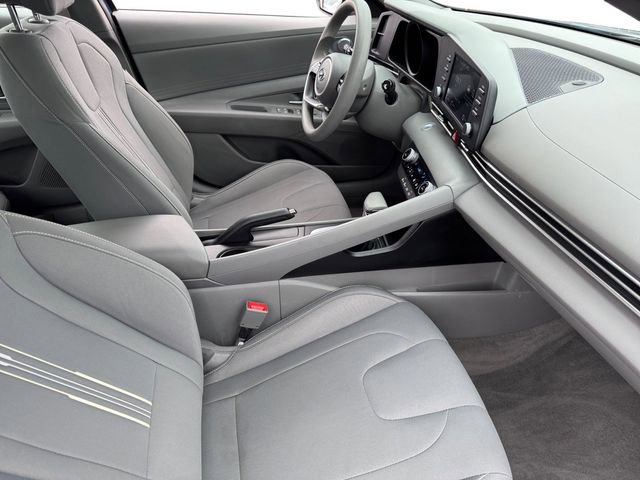 Used 2023 Hyundai Elantra SEL image 16