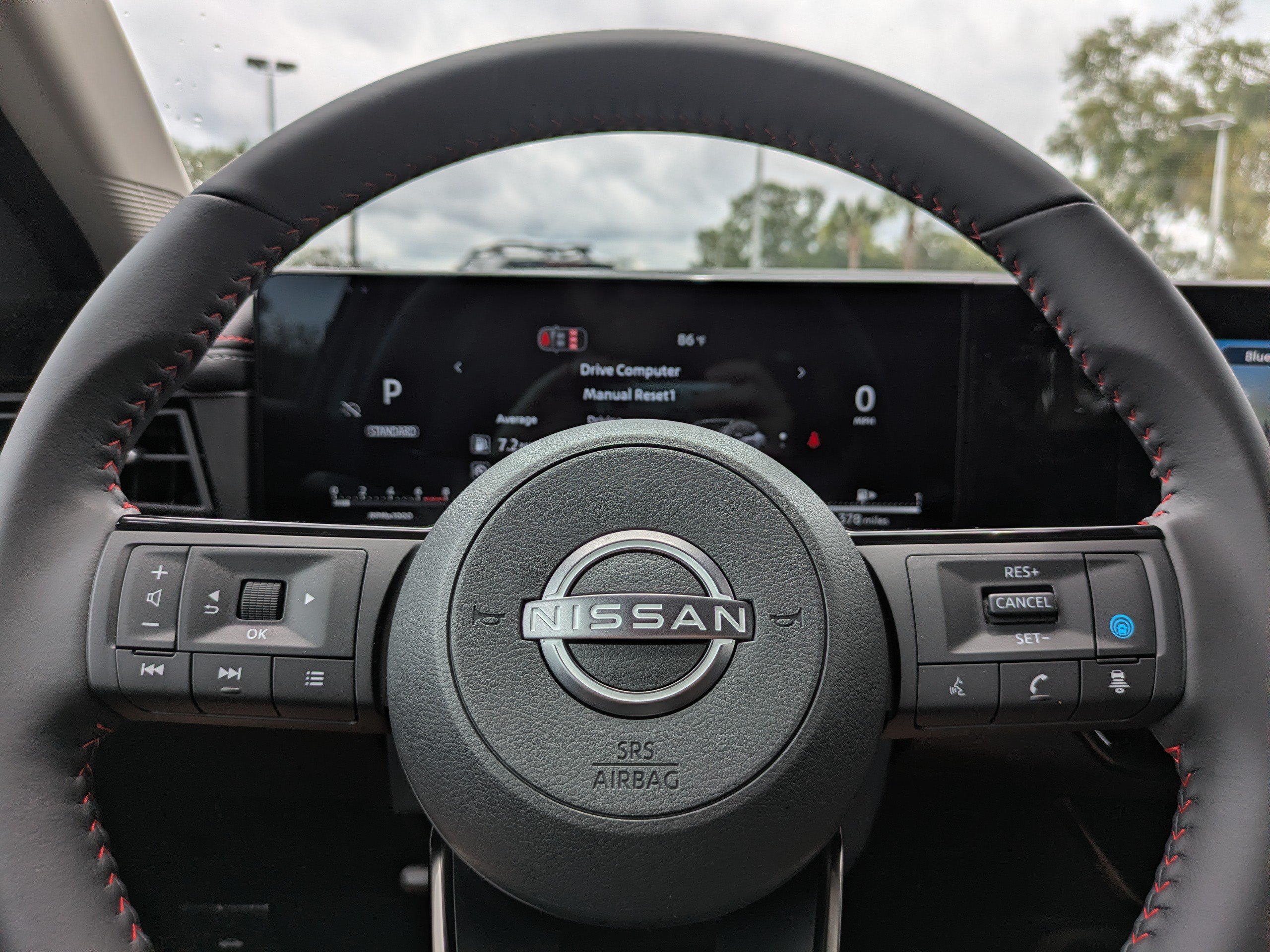 New 2026 Nissan Kicks SR FWD image 28