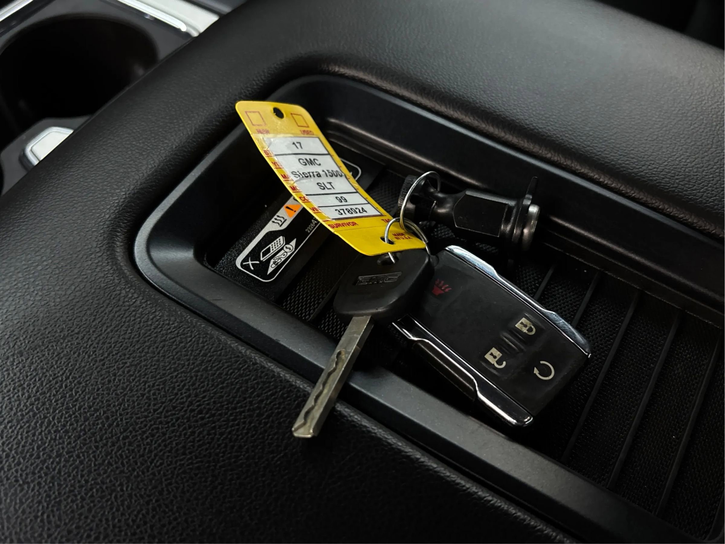 Used 2017 GMC Sierra 1500 SLT w/ SLT Premium Package image 40