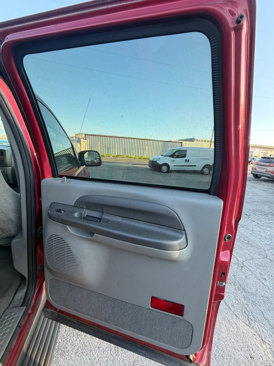 Used 2003 Ford Excursion XLT RWD image 17