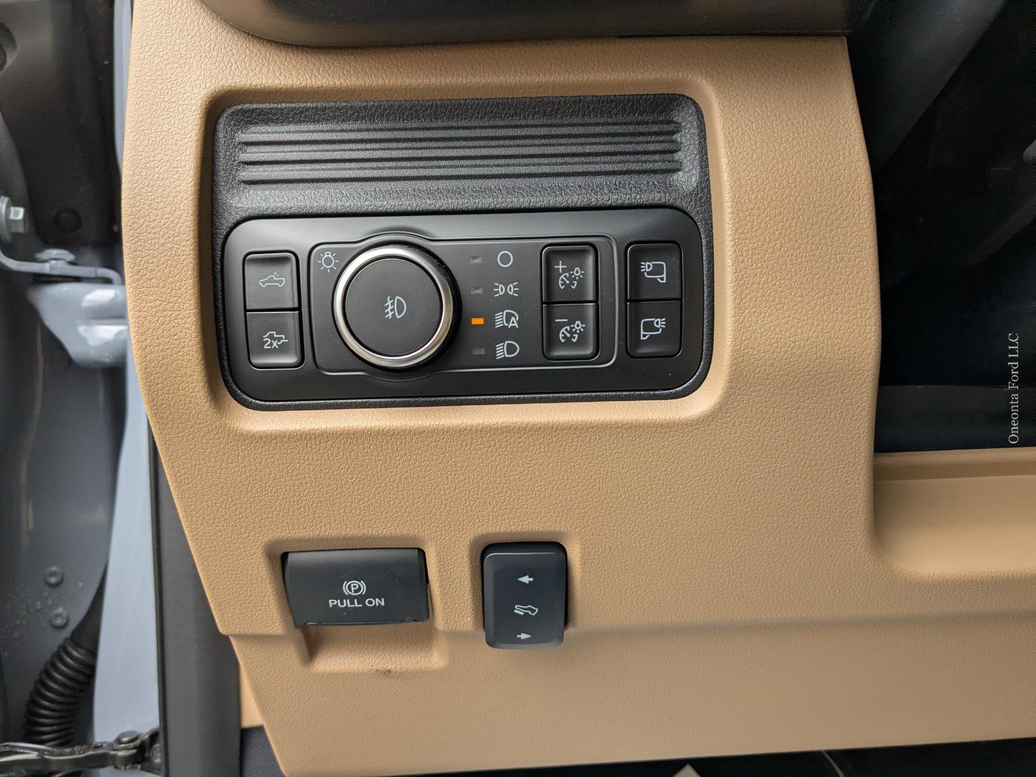 New 2026 Ford F350 Lariat image 23