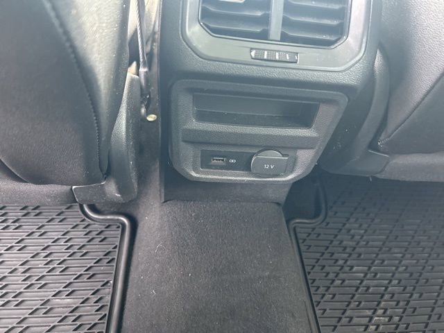 Used 2019 Volkswagen Tiguan SE w/ Panoramic Sunroof Package FWD image 39