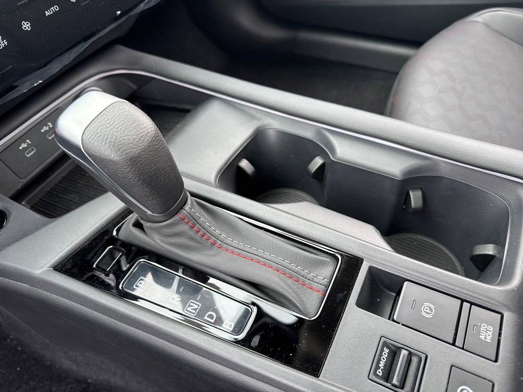 New 2026 Nissan Sentra SR w/ SR Premium Package image 19