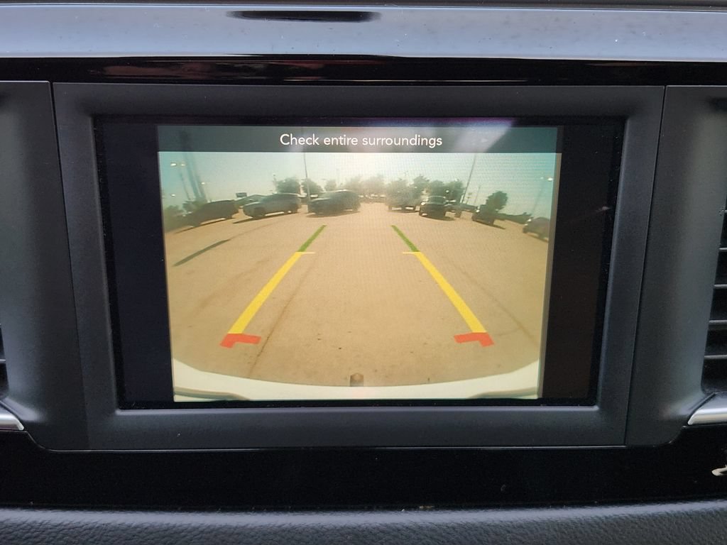 Used 2020 Chrysler Pacifica Touring w/ S Appearance Package FWD image 18