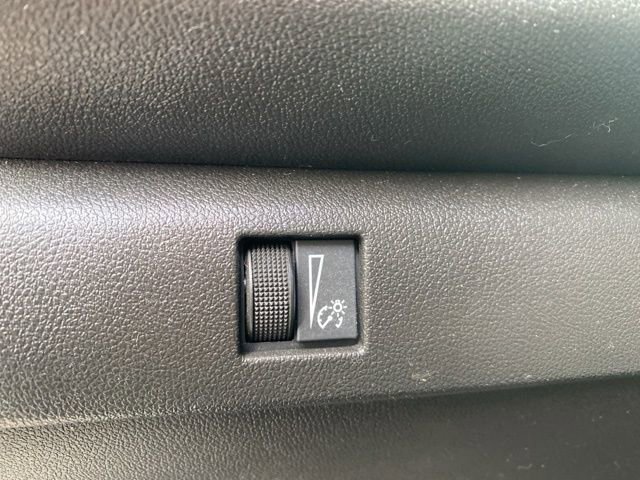 Used 2023 Chevrolet Colorado W/T image 17