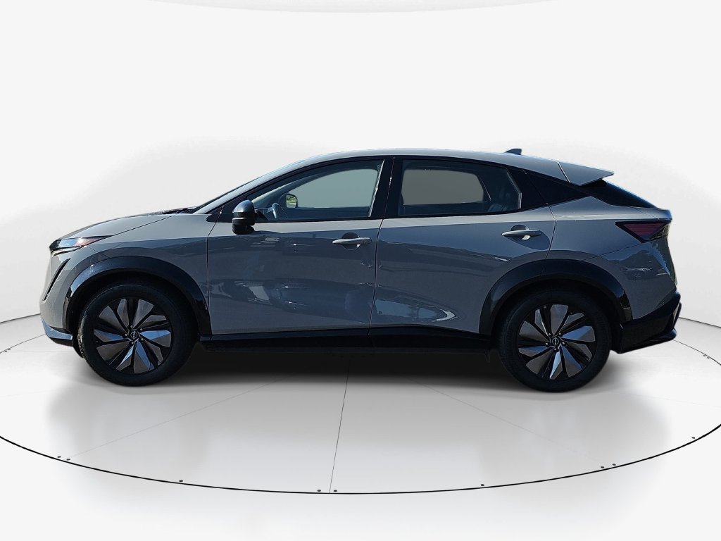 Used 2024 Nissan Ariya AWD image 10