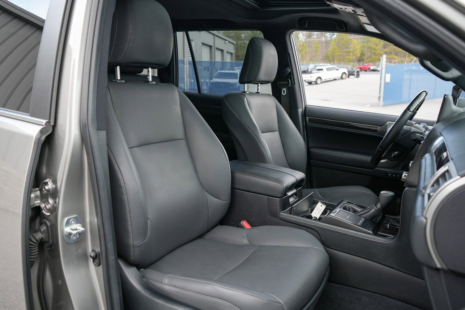 Used 2023 Lexus GX 460 Premium AWD/4WD image 22