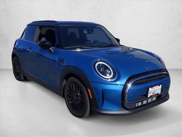 Used 2023 MINI Cooper 2-Door Hardtop w/ Signature Upholstery Package FWD image 3