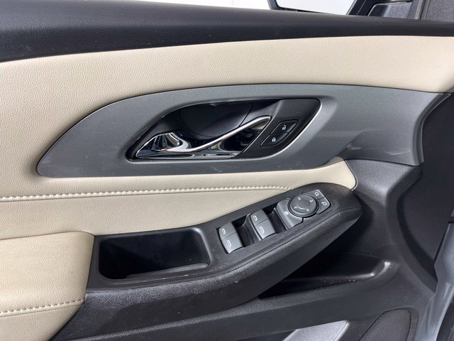 Used 2023 Chevrolet Traverse LS w/ Safety Package AWD/4WD image 16