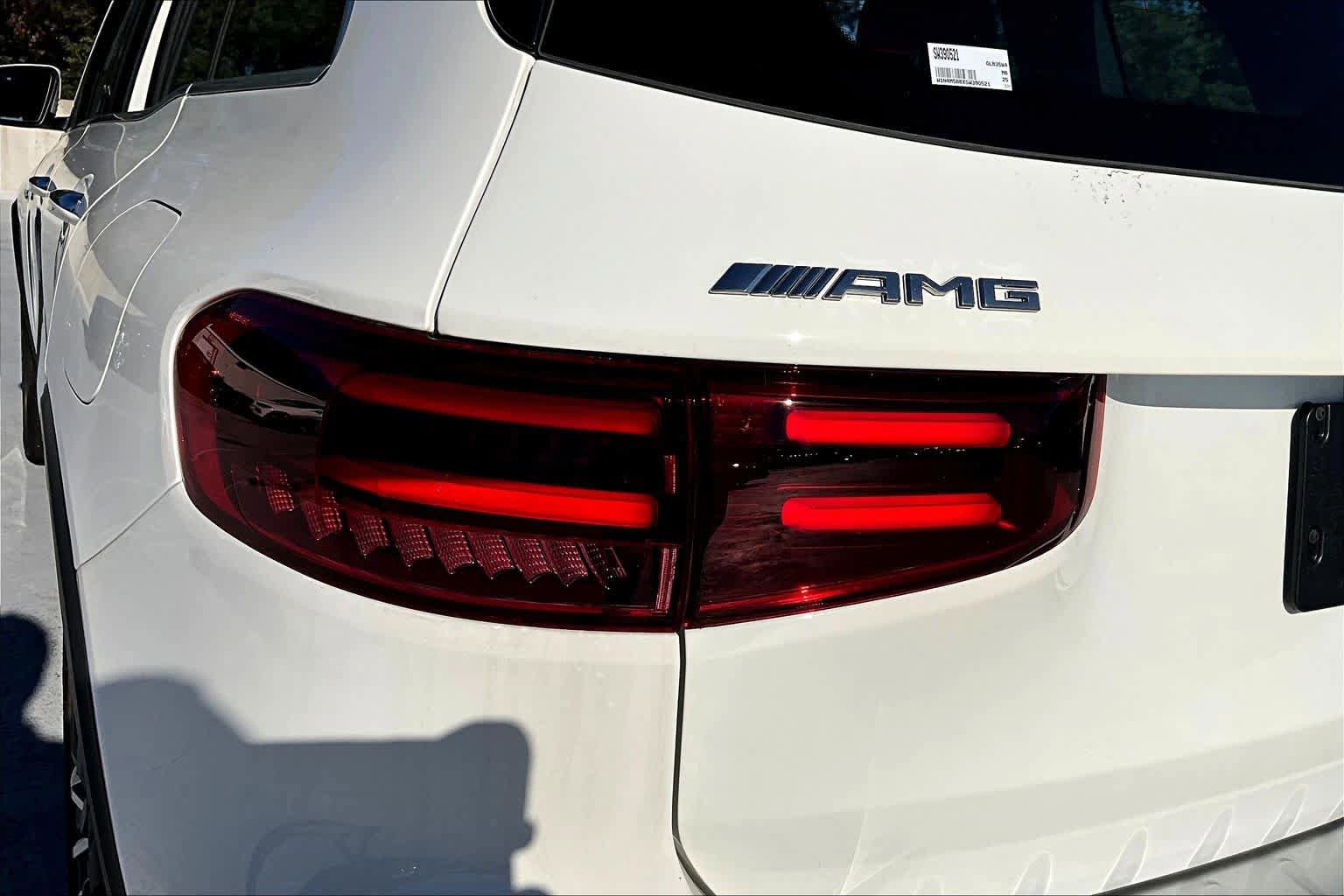 Used 2025 Mercedes-Benz GLB 35 AMG 4MATIC image 29