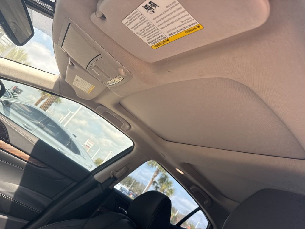 Used 2016 Nissan Maxima Platinum image 3