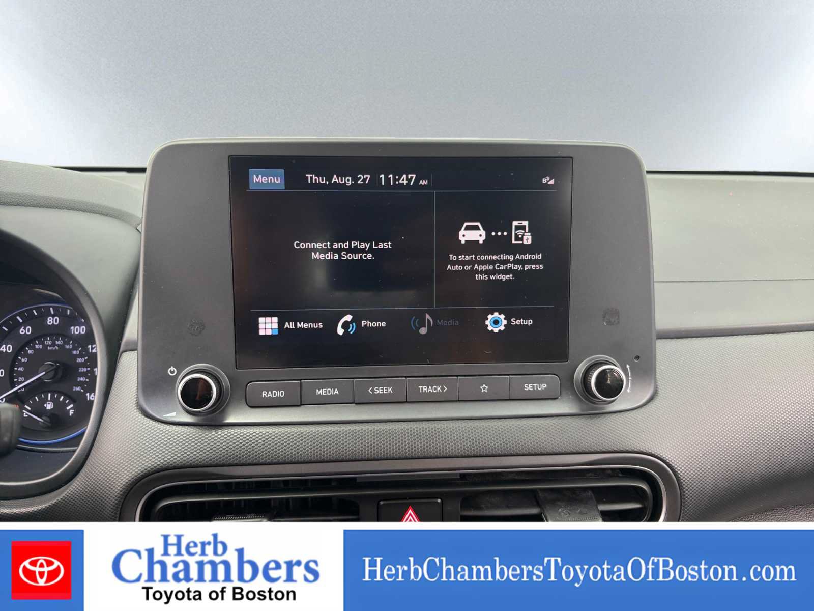 Used 2023 Hyundai Kona SEL AWD/4WD image 13